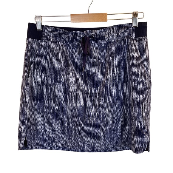 Athleta Dresses & Skirts - Athleta Skort Navy & White